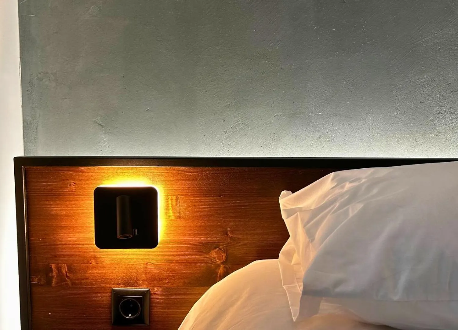 Apartment Redwood Suite, Wooden Suites Thessaloniki Greece